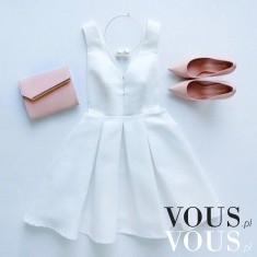 Biała elegancka sukienka z różowymi dodatkami