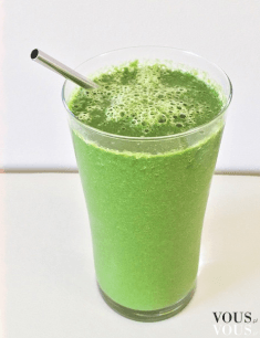 Zdrowy zielony koktajl