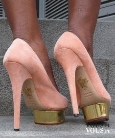 Różowo – złote szpilki, jak chodzić na szpilkach, wysokie szpilki, zamszowe buty