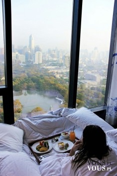 Śniadanie do łóżka i piękne widoki od samego rana- marzenie każdej z nas.