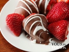Owocowo- czekoladowa przekąska- truskawki w czekoladzie.