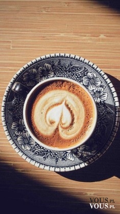 Pyszna kawa, filiżanka kawy , rysunek na kawie, kawa z pianką, jaką kawe lubicie, czy picie kawy ...