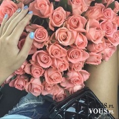 bukiet róż, co symbolizuje róża