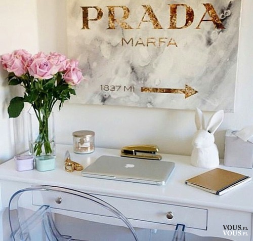 stylowe biurko Prada