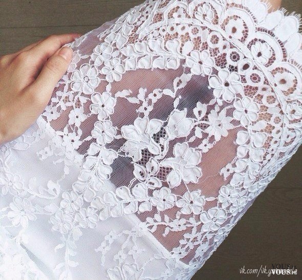 Biała koronka, materiał koronkowy, tkanina koronkowa, koronka na suknię ślubną, co uszyć z koronki