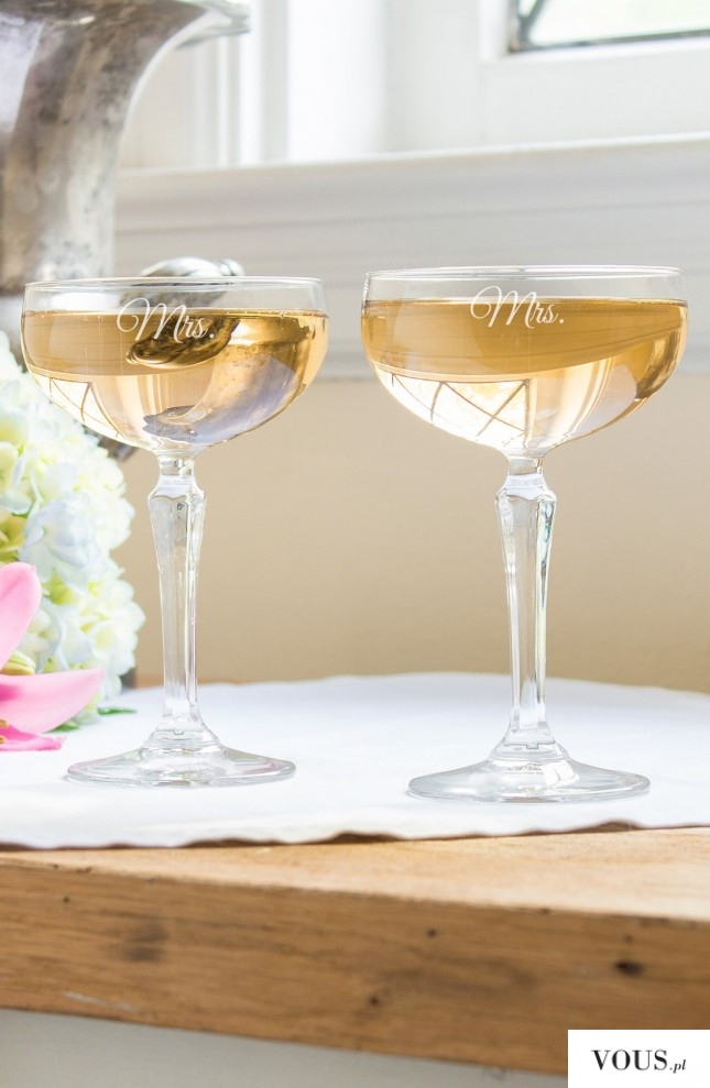 Kieliszki na szampan z napisem Pani i Pan, Mrs and mr