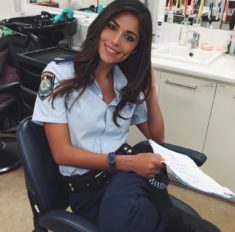 Piękna policjantka
