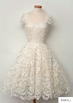 piękna koronowa sukienka ecru  na ślub