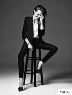Angelina Jolie , high heels , Women suit