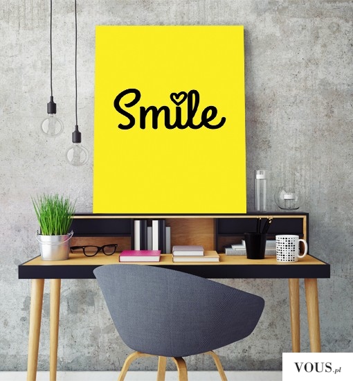 Plakat na ścianę z napisem smile, to idealny pomysł na udekorowanie ścian w biurze lub w salonie.