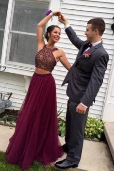 Burgundy Two Piece A Line Sweep Train Halter Sleevless Beading Prom Dress – Ombreprom