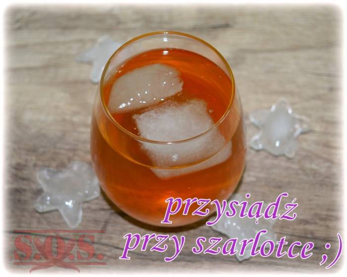 Drink SZARLOTKA – wódka + sok jabłkowy + cynamon;)

Szarlotka (drink jabłkowy) | Blog Kuli ...